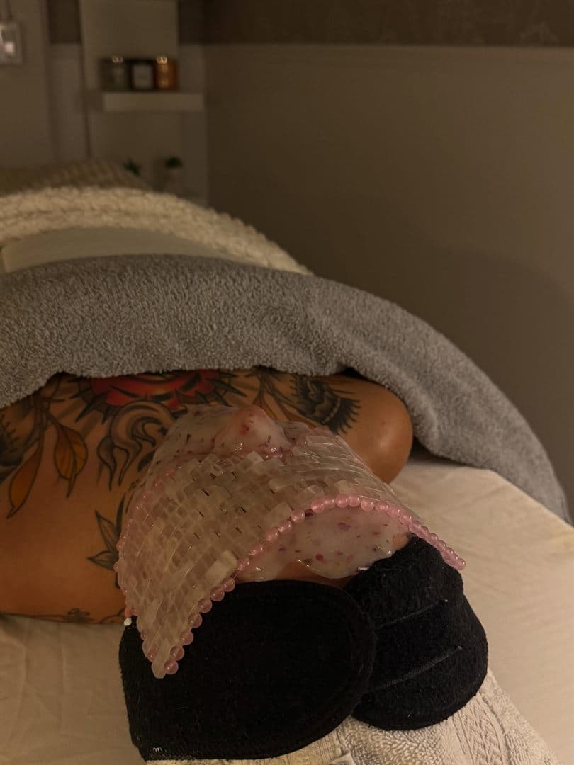 Soins du visage — Laurence Grenier